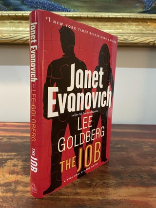 Item #5570 The Job. Janet Evanovich, Lee Goldberg