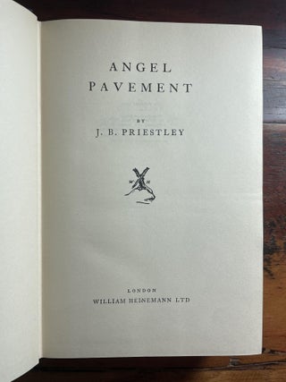 Angel Pavement